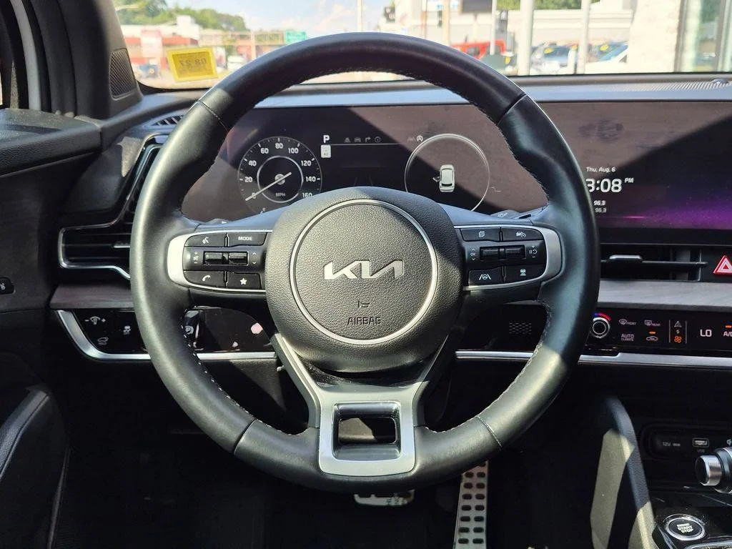 Used 2023 White Kia X-Pro Prestige image 15