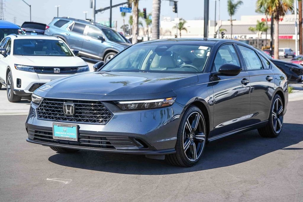 New 2026 Meteorite Gray Metallic Honda SE image 3