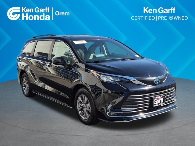 2023 Toyota Sienna XLE