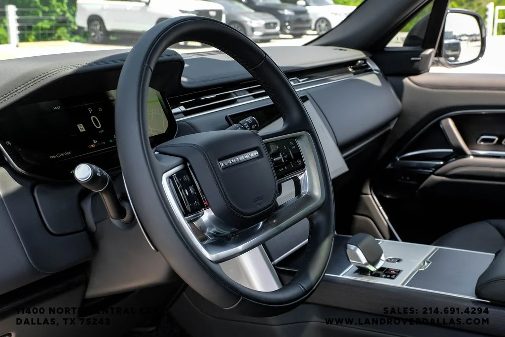 2026 Land Rover Range Rover SE - Photo 17
