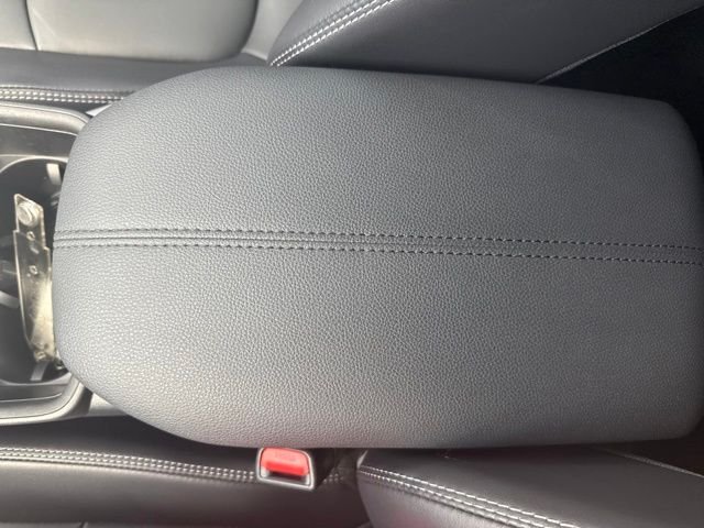 Used 2023  Toyota XLE Premium image 42