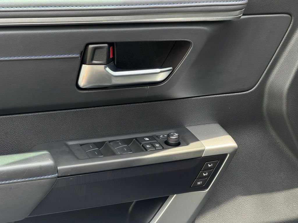 Used 2025 Gray Toyota Platinum image 27