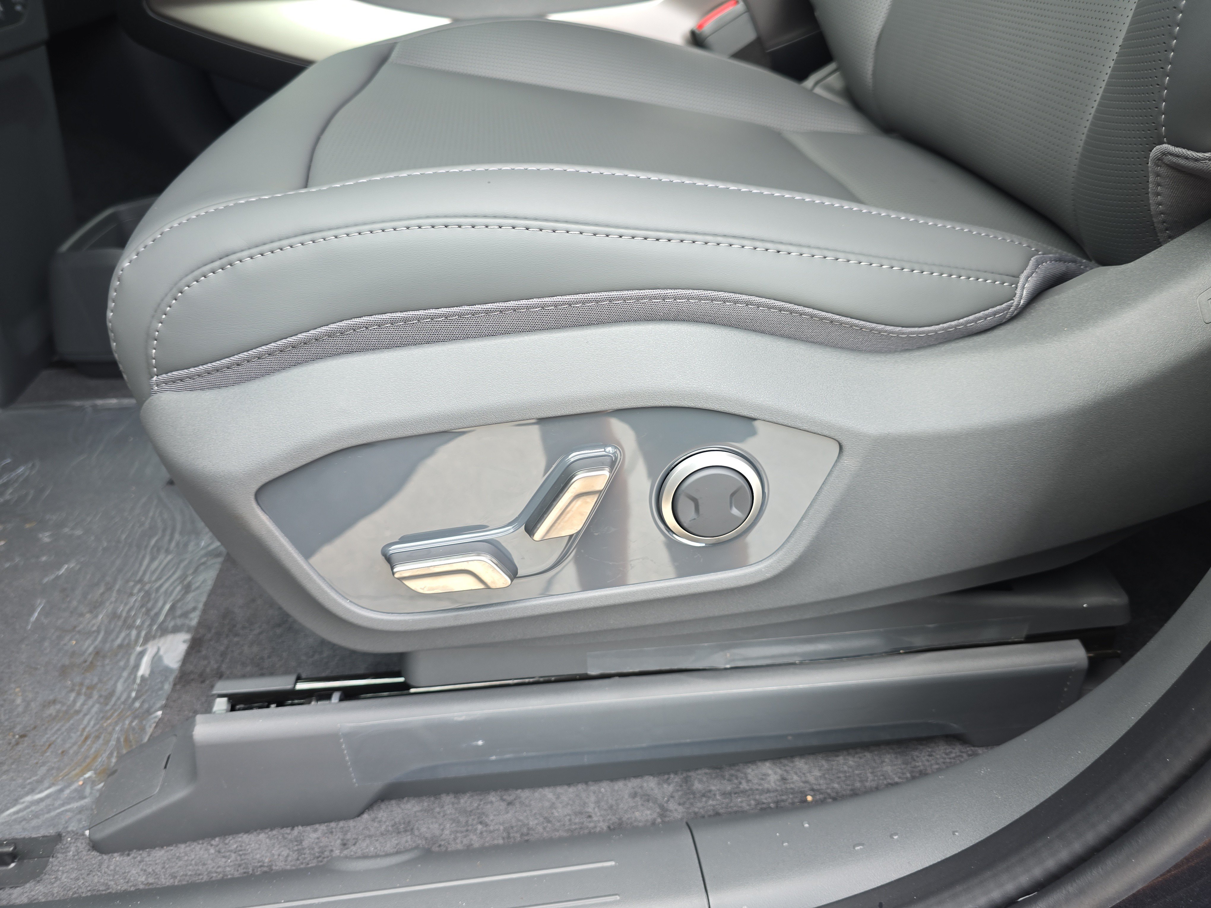 New 2026 Panthera Metal Kia Light Long Range RWD image 21