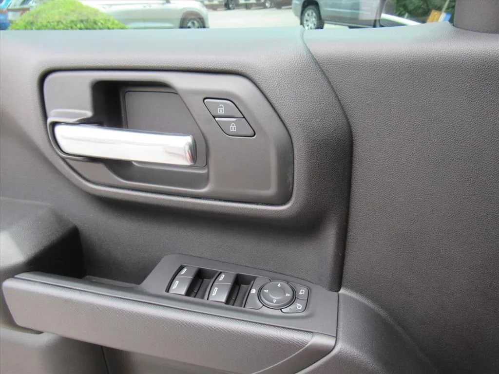 Used 2024 Gray Chevrolet Custom image 18