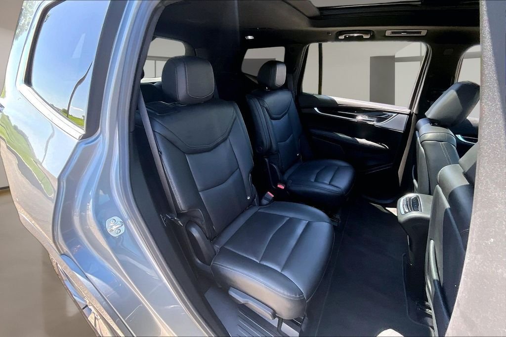 Used 2025 Silver Cadillac Premium Luxury image 29