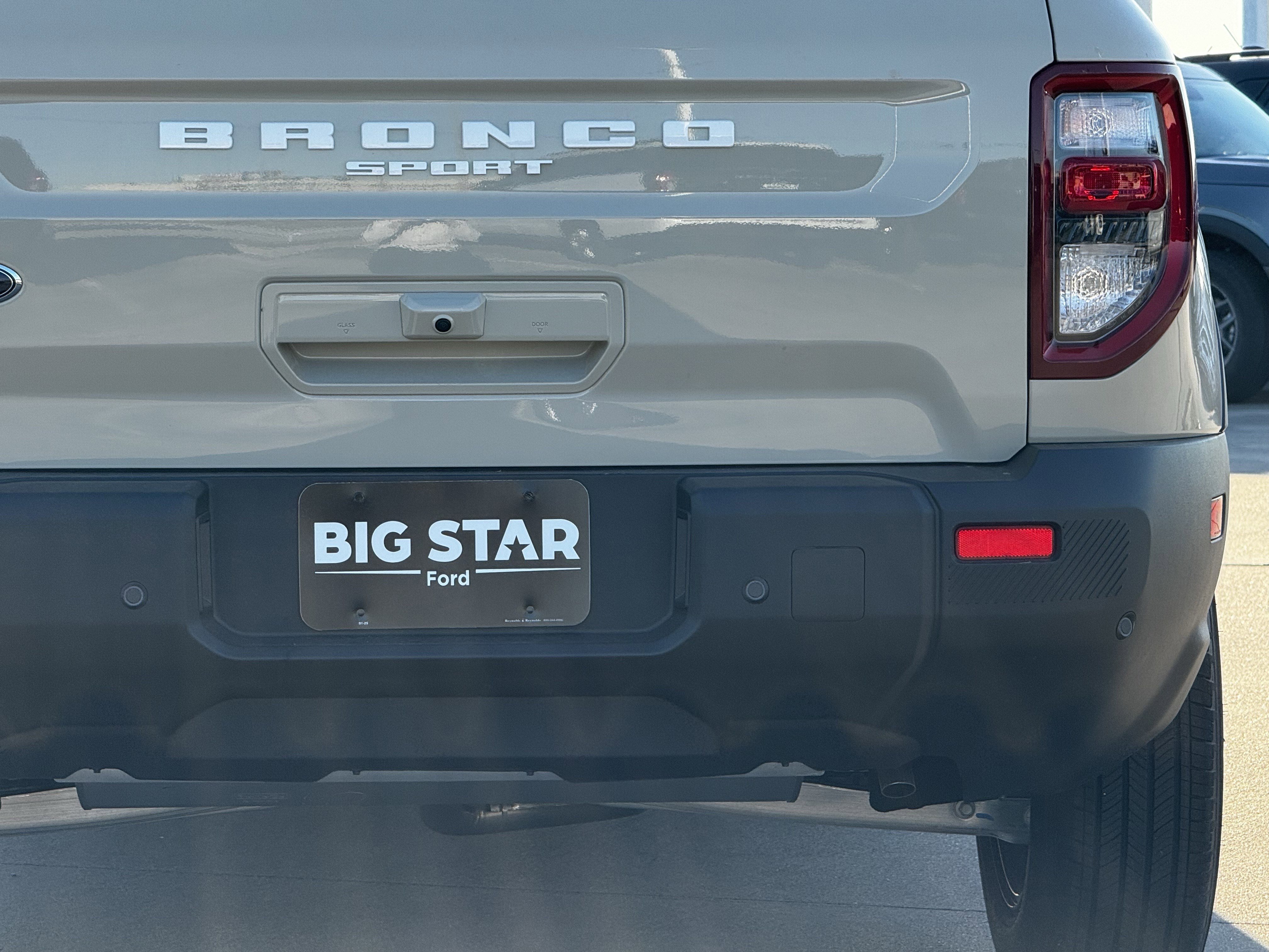 New 2025 Desert Sand Ford Outer Banks image 10