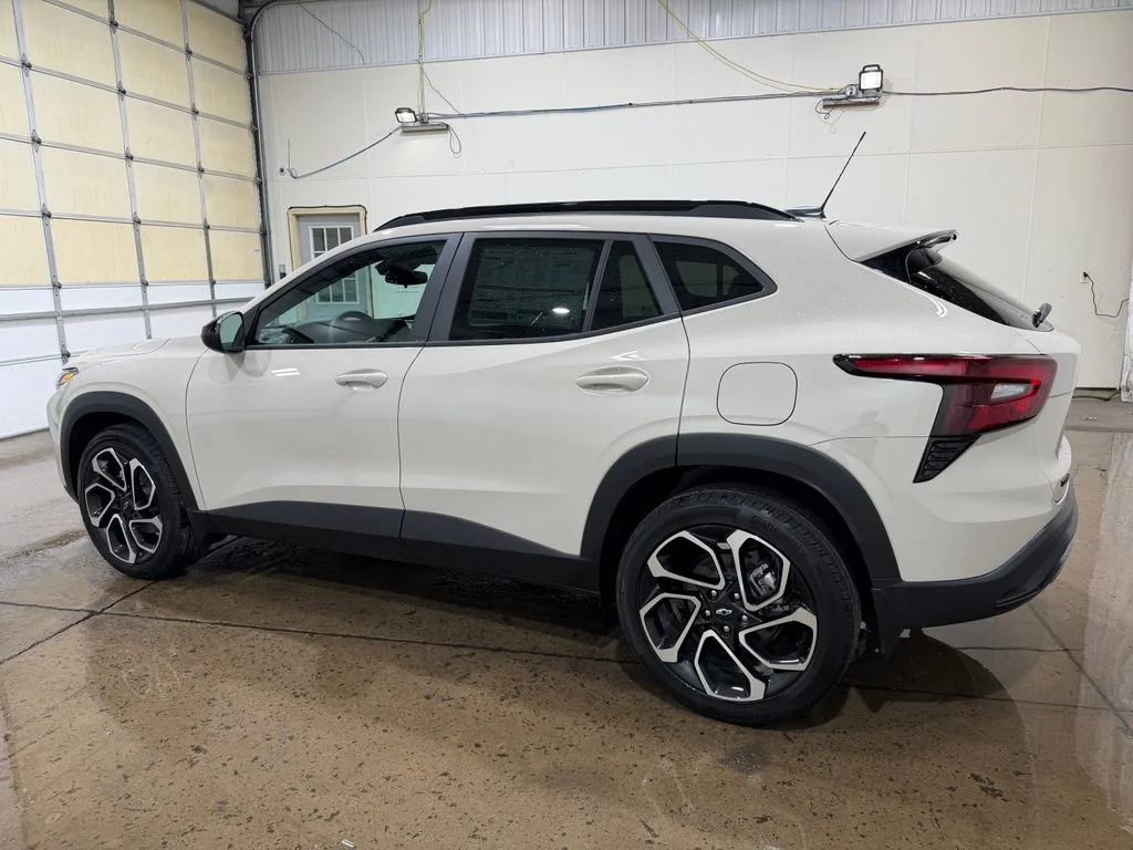 2026 Chevrolet Trax RS - Photo 8