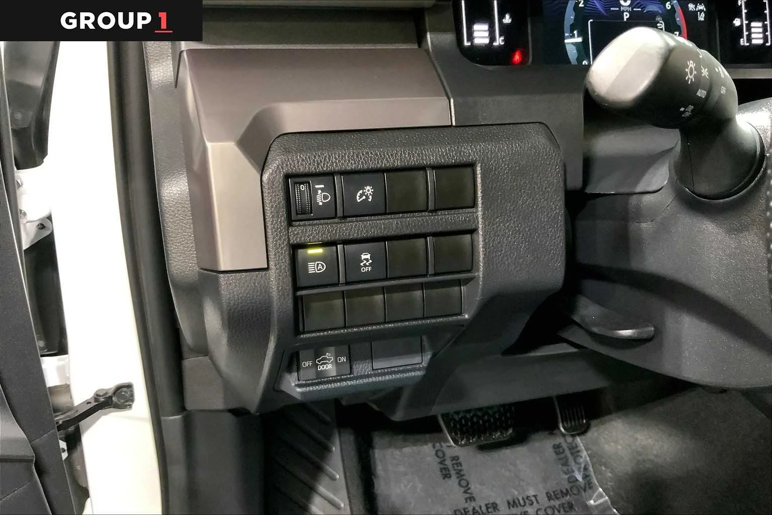 Used 2025 Ice Cap Toyota SR5 image 36