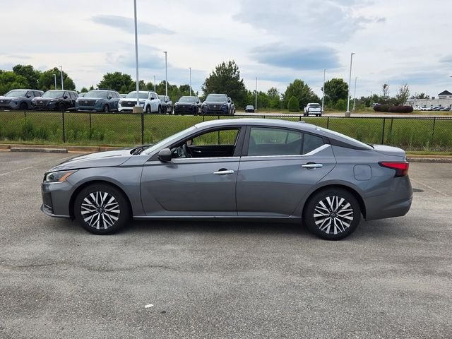 Used 2024 Gray Nissan 2.5 SV image 4