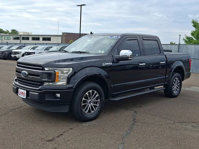 Certified Used 2020 Black Metallic Ford XLT image 3