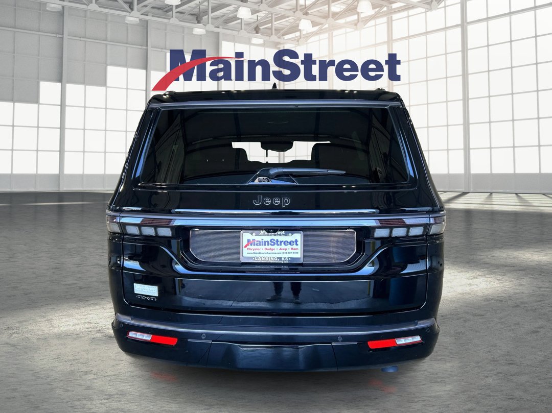 New 2026 High Gloss Black Exterior Paint Jeep Summit Obsidian image 4