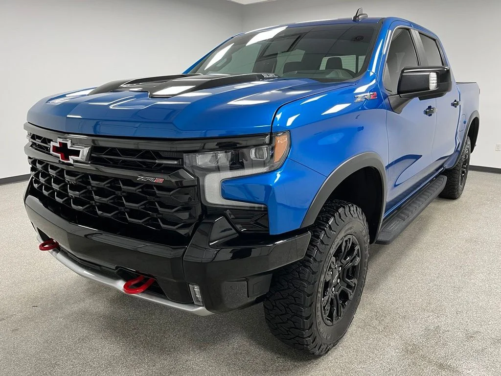 Used 2022 Blue Chevrolet ZR2 image 4