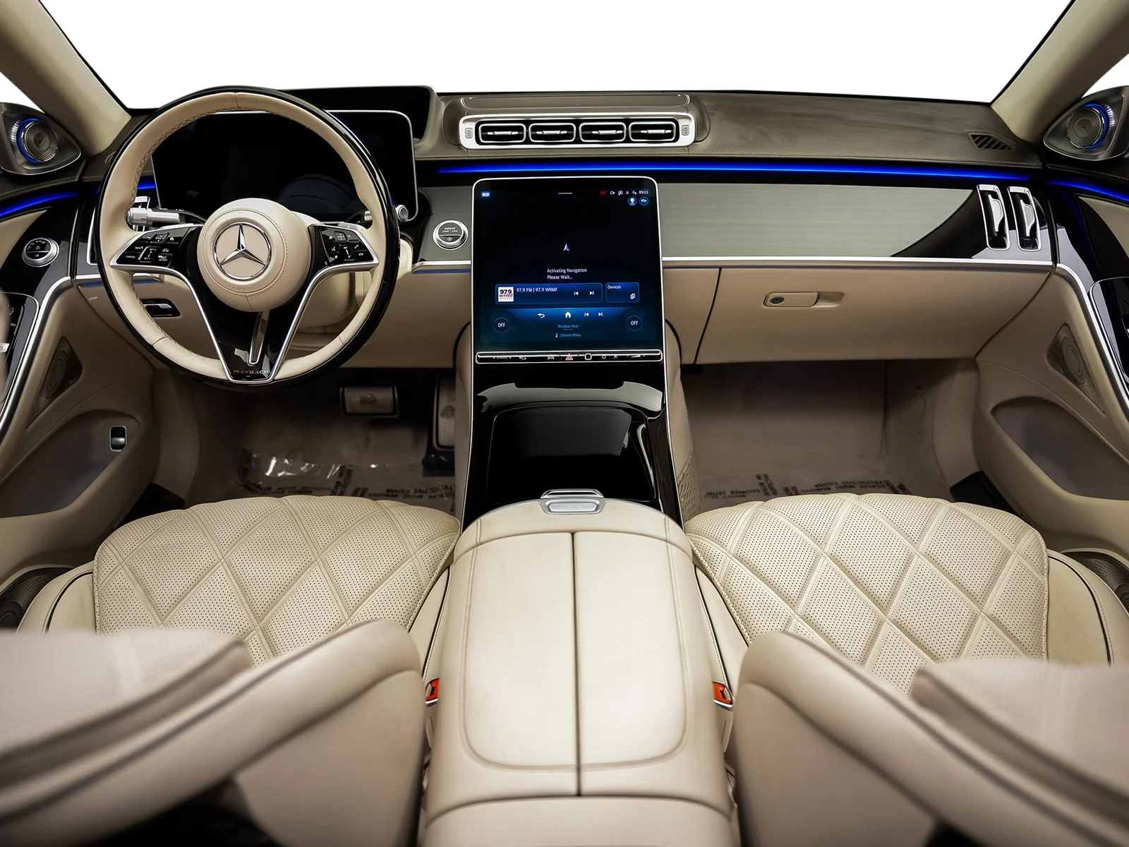 Used 2024 Silver Mercedes-Benz Maybach S 580 image 4