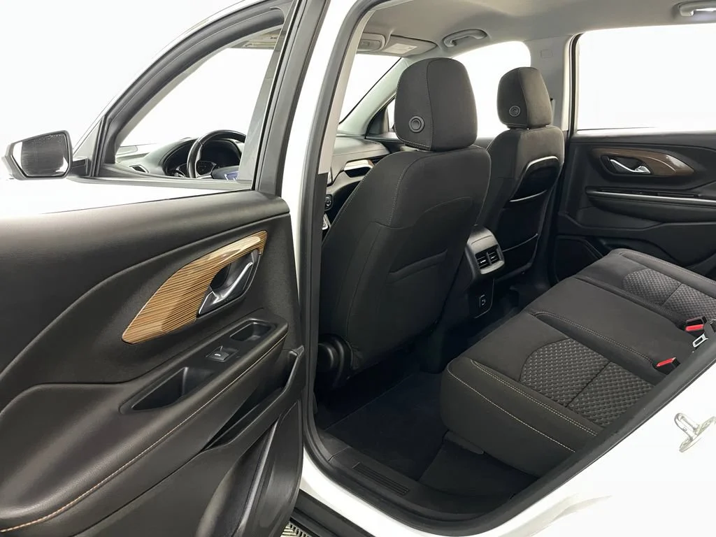 Certified Used 2019 SUMMIT WHITE GMC SLE image 39