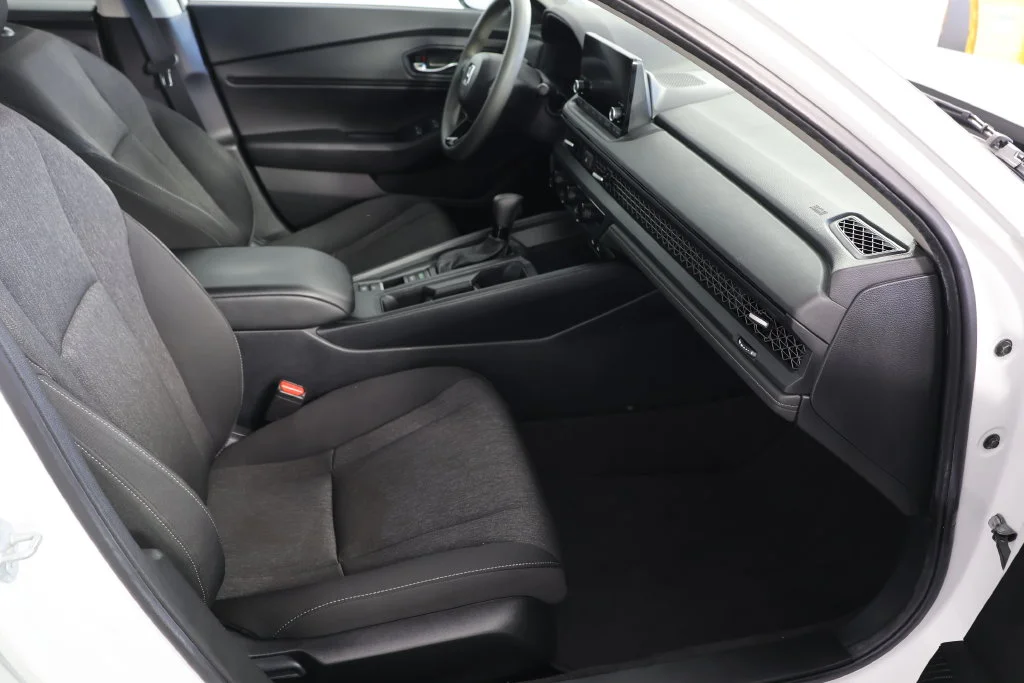 Used 2024 Platinum White Pearl Honda EX image 23