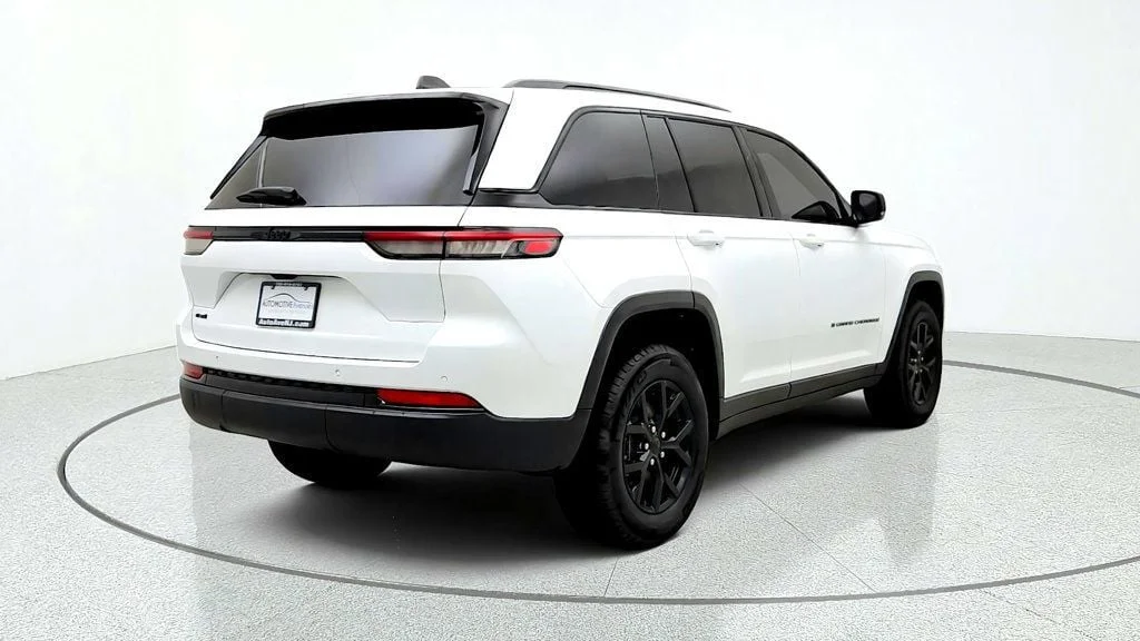 Used 2025 Bright White Clearcoat Jeep Altitude X 4x4 image 5
