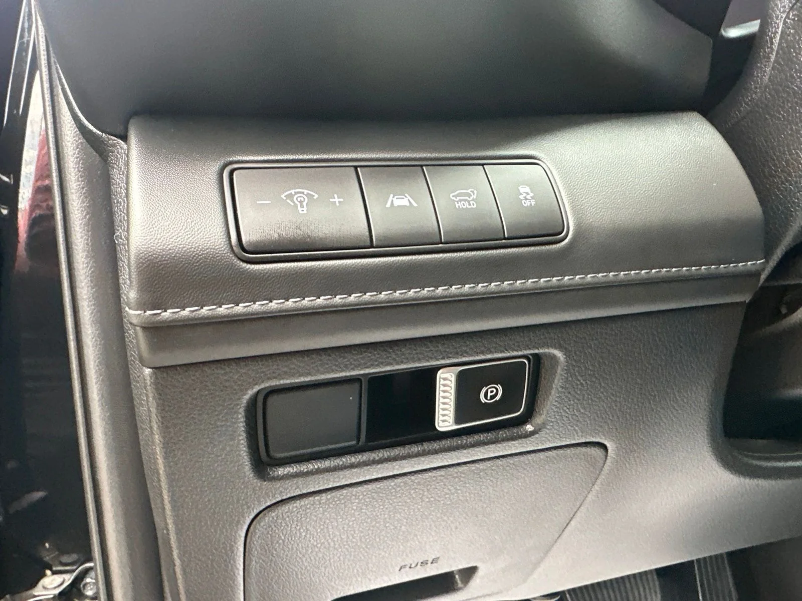 Used 2023 Black Hyundai Limited image 17