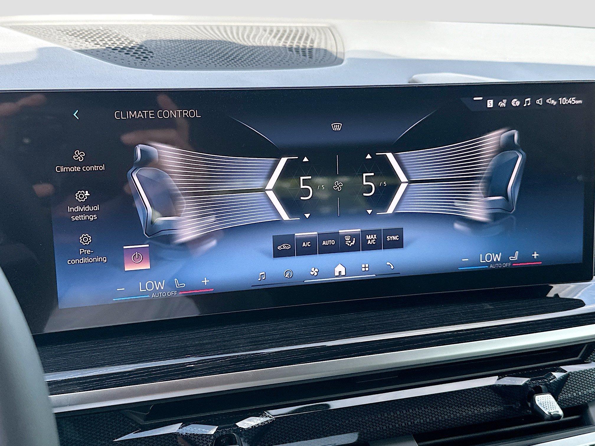 New 2026 Skyscraper Grey Metallic BMW sDrive40i image 13