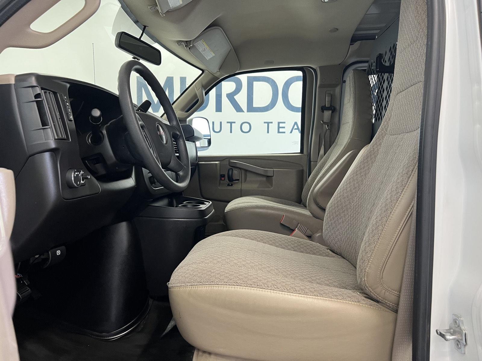 2018 GMC Savana Cargo Work Van - Photo 12