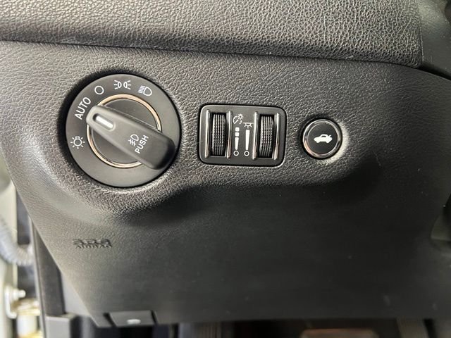 Used 2021 Silver Chrysler S image 18