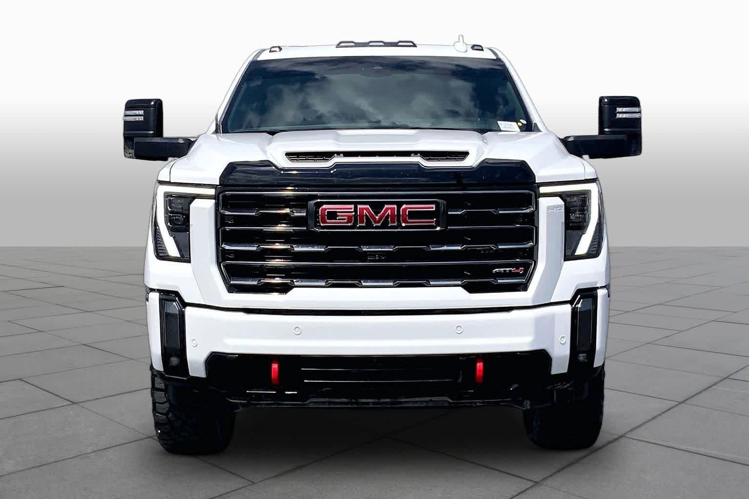 Used 2024 Summit White GMC AT4 image 4