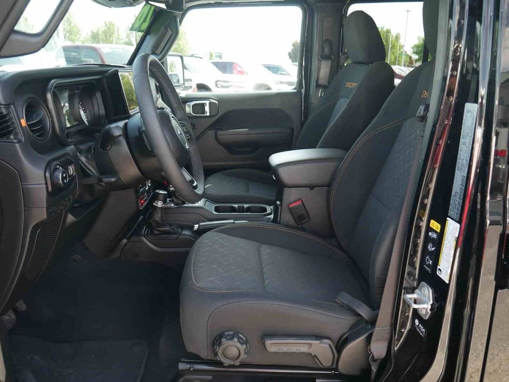 Used 2026 Black Jeep Mojave image 28