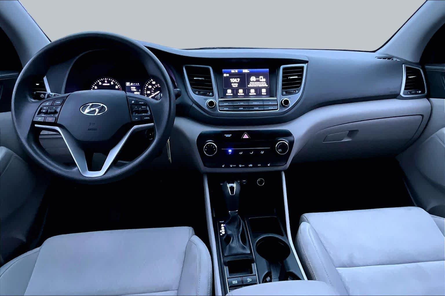 Used 2018 Molten Silver Hyundai SEL image 16