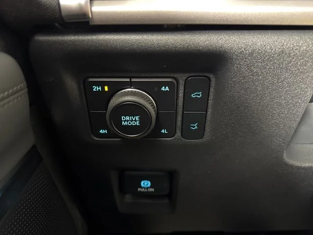 New 2026 Star White Metallic Tri-Coat Ford Active image 20