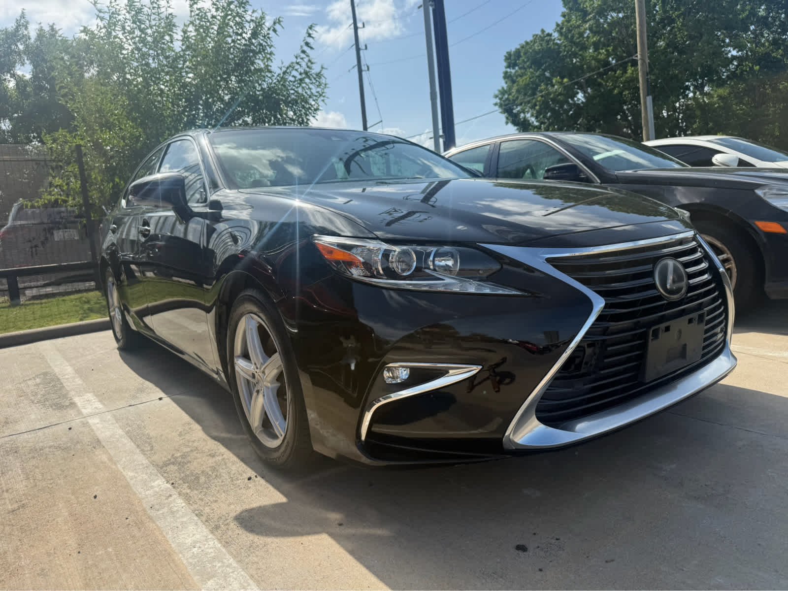 Used 2018 Obsidian Lexus  image 2