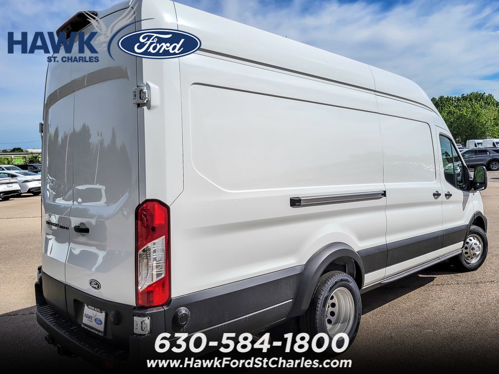 New 2026 Oxford White Ford Cargo Van image 7