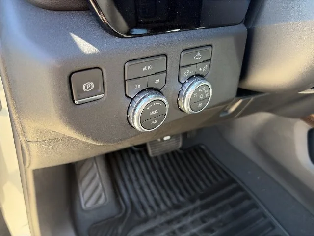 New 2026 Silver GMC Elevation image 19
