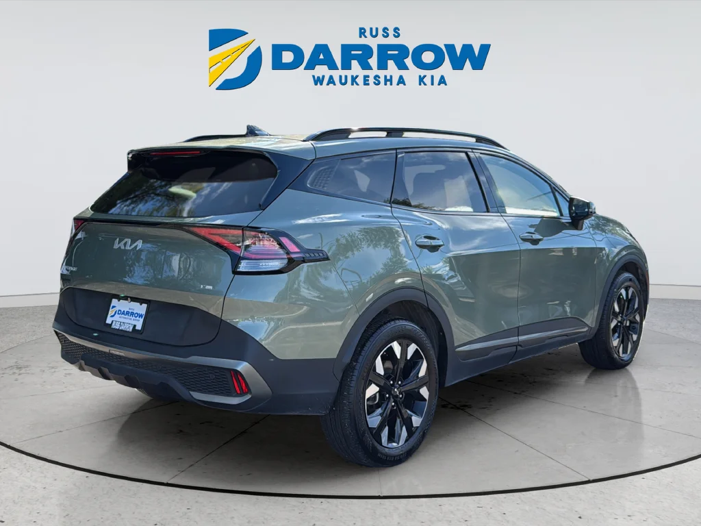 Used 2024 Green Kia X-Line image 5