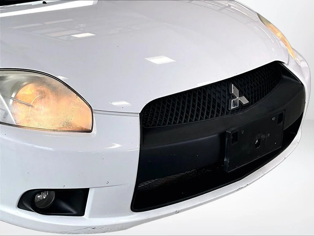 Used 2012 White Mitsubishi GS Sport image 29