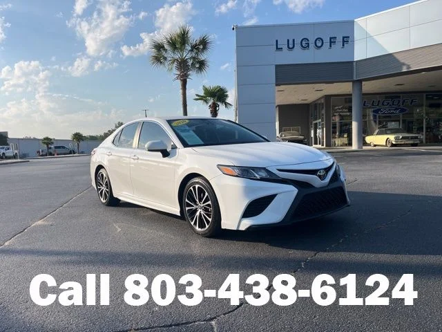 2020 Toyota Camry SE