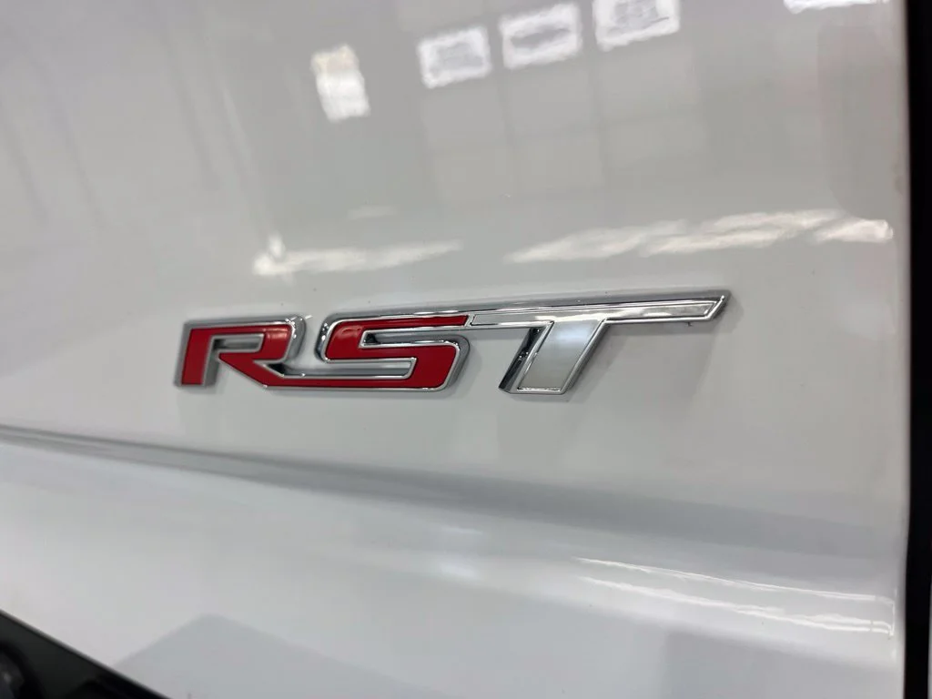 Used 2020 Summit White Chevrolet RST image 35