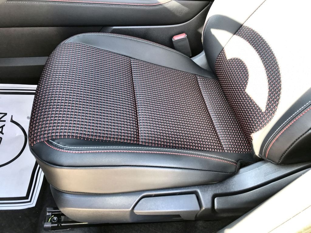2026 Nissan KICKS SR AWD - Photo 12