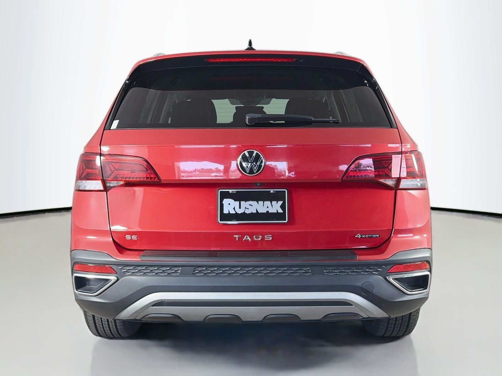 Used 2022 Kings Red Metallic Volkswagen 1.5T SE image 6