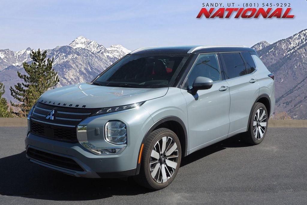 2025 Mitsubishi Outlander SEL S-AWC's photo