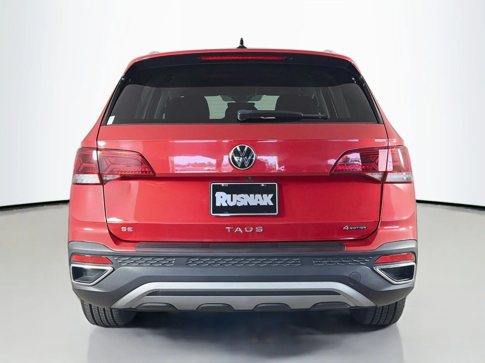Used 2022 Kings Red Metallic Volkswagen 1.5T SE image 6