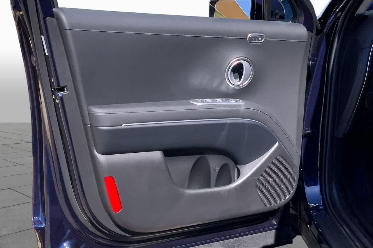 New 2026 Classy Blue Pearl Hyundai Limited FWD image 10