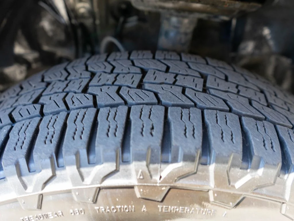 Used 2019 Silver Toyota XLE image 27