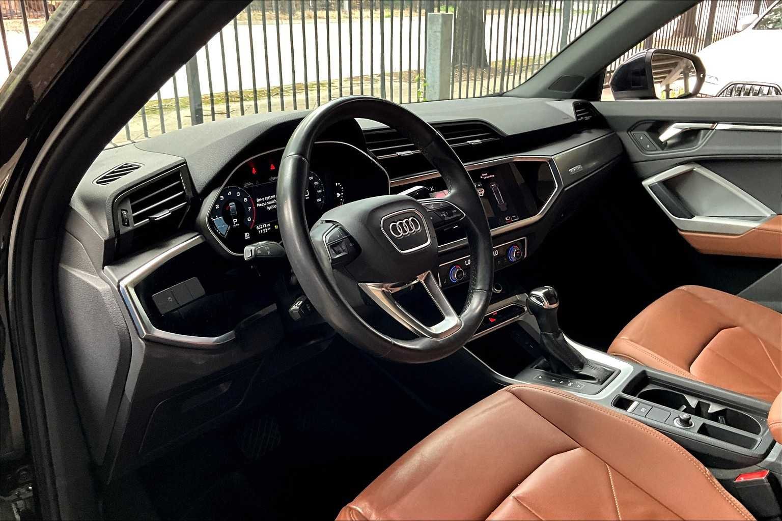 Used 2022 Mythos Black Metallic Audi Premium image 17