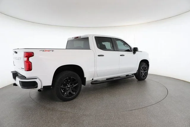 2023 Chevrolet Silverado 1500 Custom - Photo 18