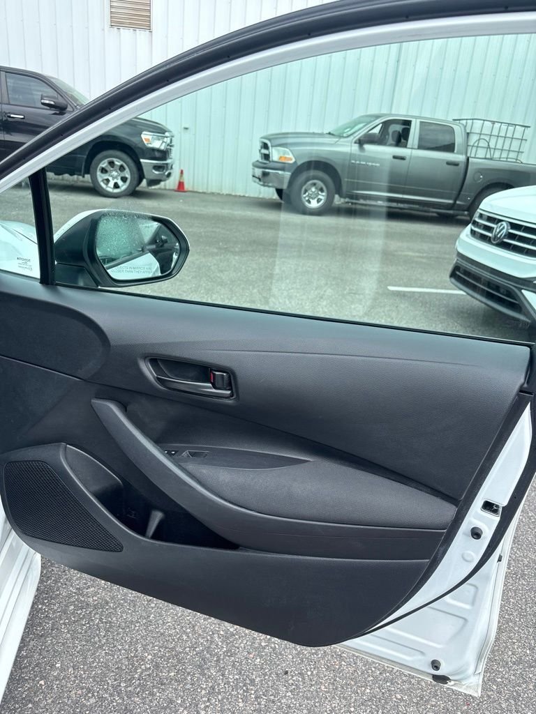 Used 2024 White Toyota LE image 23