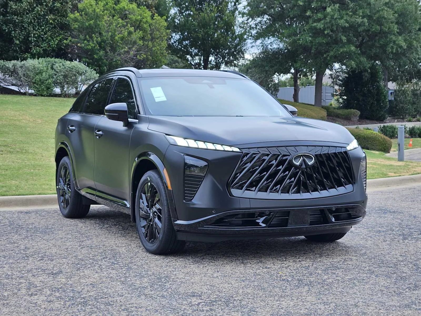 New 2027 MINERAL BLACK INFINITI Sport AWD image 2