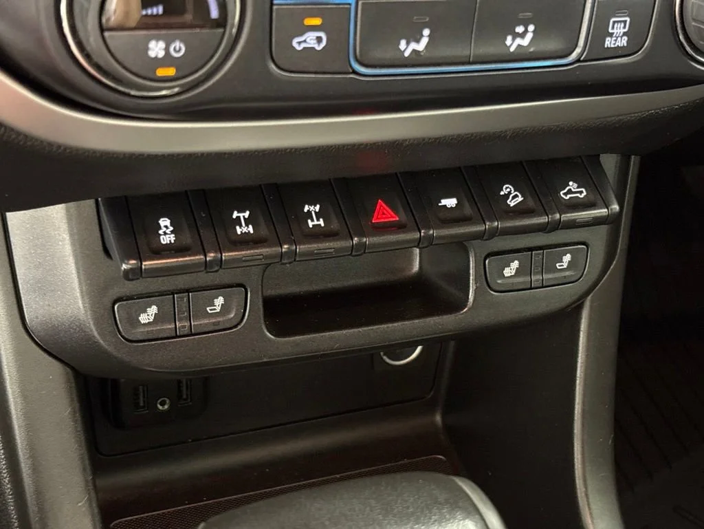 Used 2020 BLACK Chevrolet 4WD ZR2 image 42
