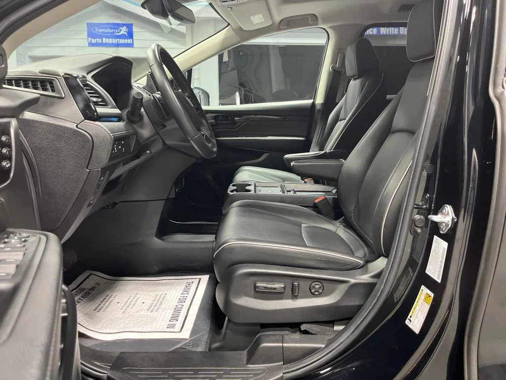2025 Honda Odyssey Touring - Photo 11