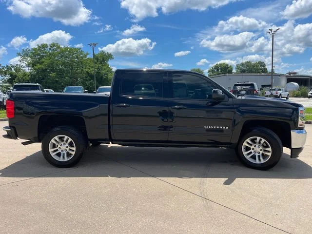 Used 2018 Black Chevrolet LT image 6