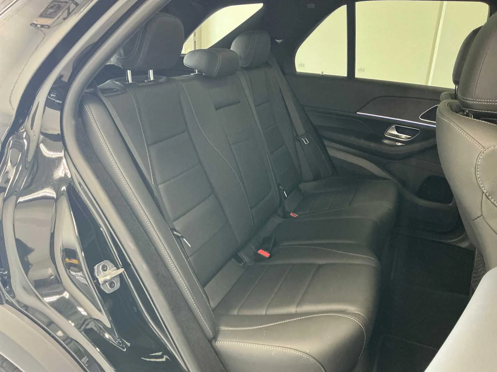 Certified Used 2026 Obsidian Black Metallic Mercedes-Benz GLE 350 image 24