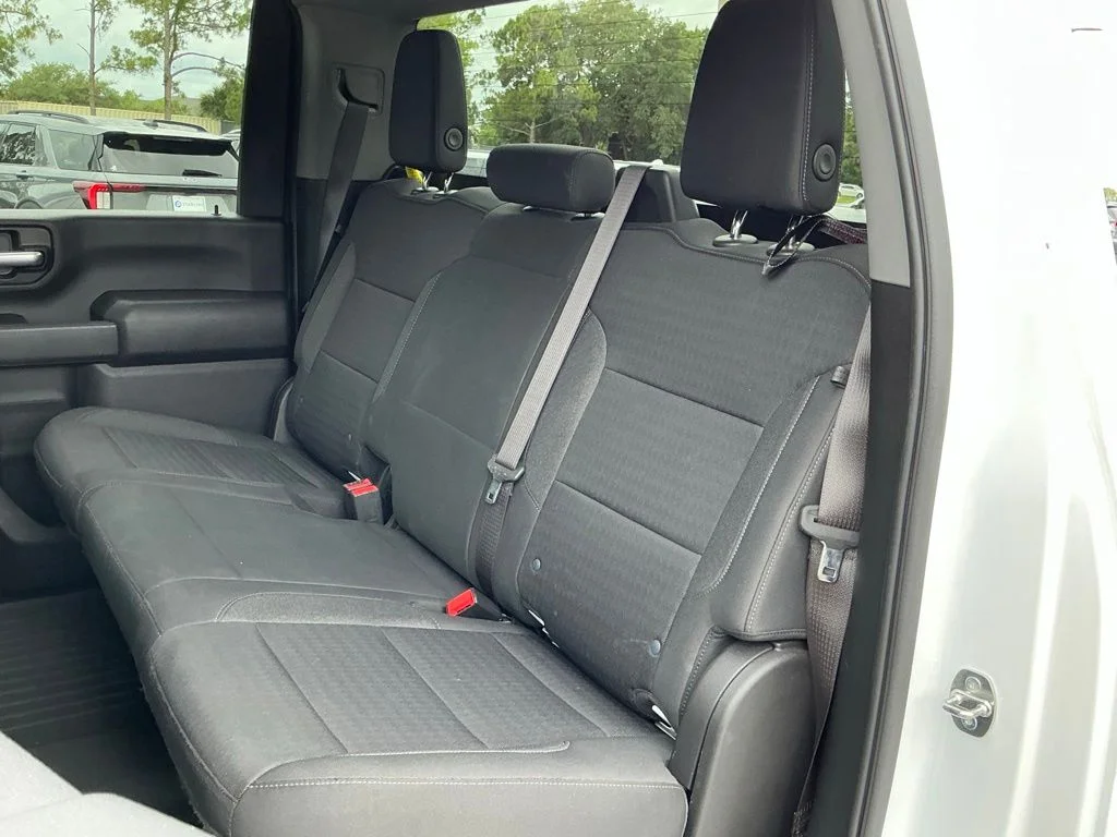 Used 2024 White Chevrolet Custom image 35